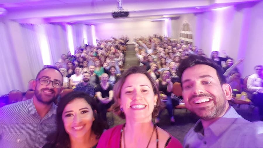 Selfie com a plateia lotada no Fórum da Mulher Empreendedora